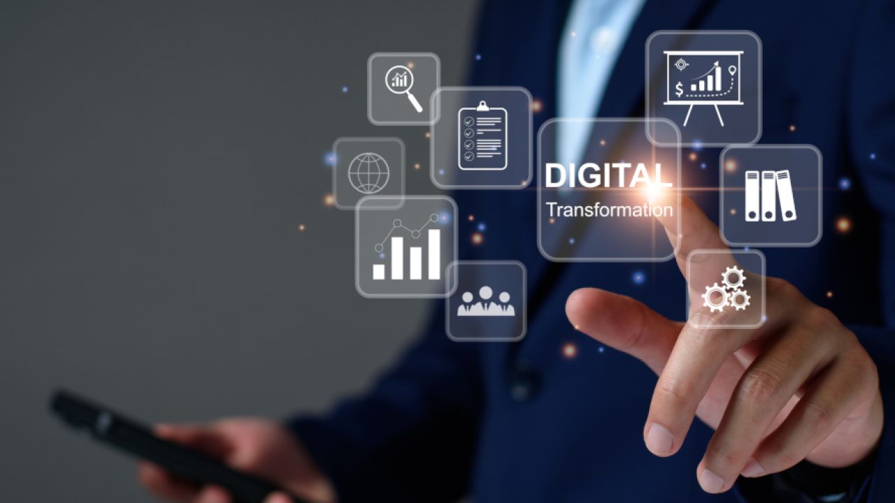 Digital transformation technology strategy, digitization and digitalization of business processes and data, optimize and automate operations, business service management, internet and cloud computing.